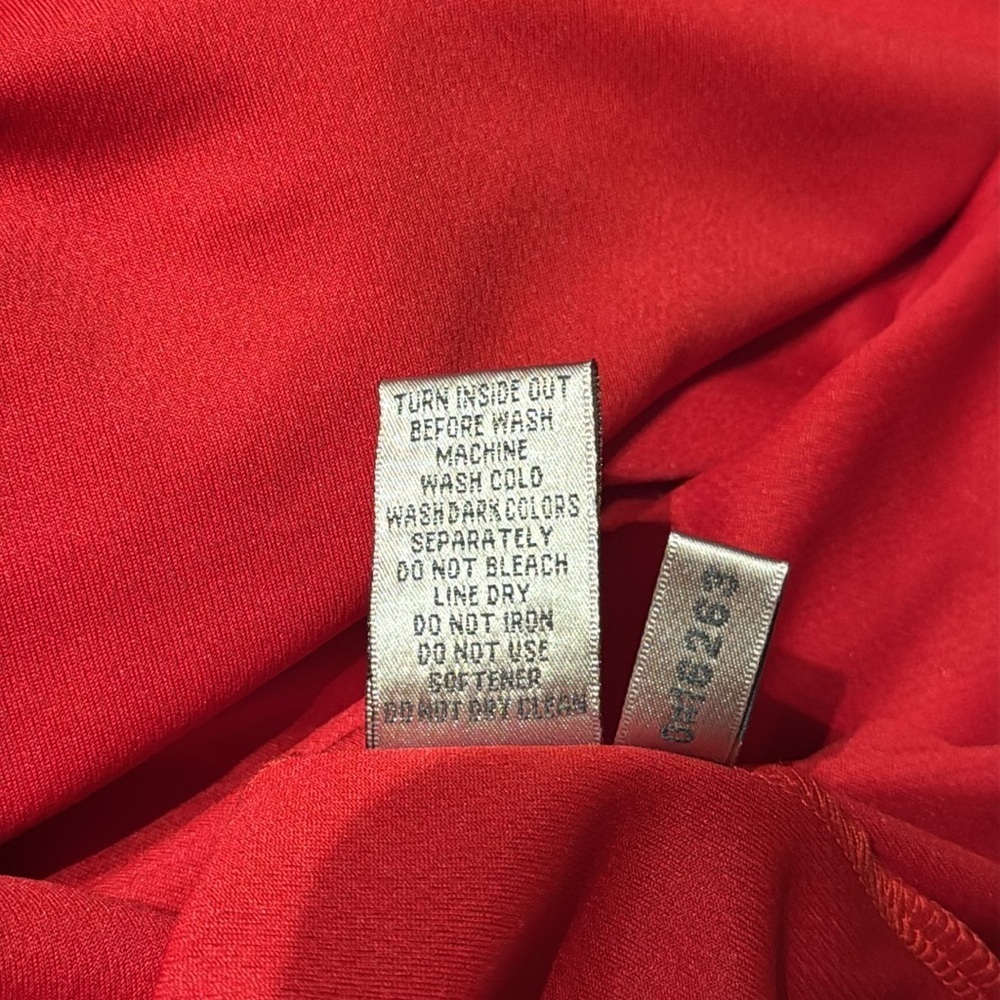 Men's Red T-Shirt XL - Picture 5 of 7